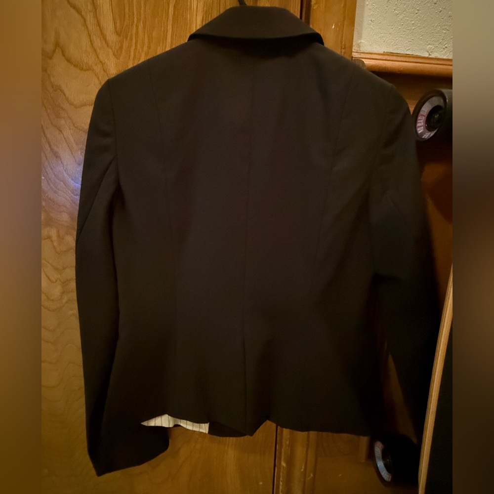 Black Ann Taylor blazer with two front pockets. 2p NWOT - Picture 7 of 11
